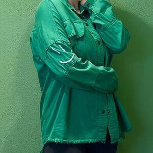 Trendy green button up jacket